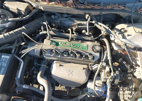 2000 Honda Accord 2.3 Se from USA, damaged, VIN JHMCG6694YC022688